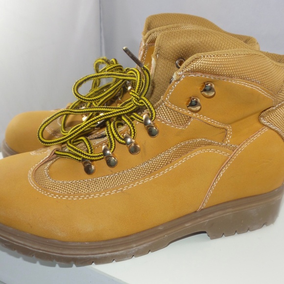 Thinsulate Waterproof Little Kids Boots - Picture 1 of 6